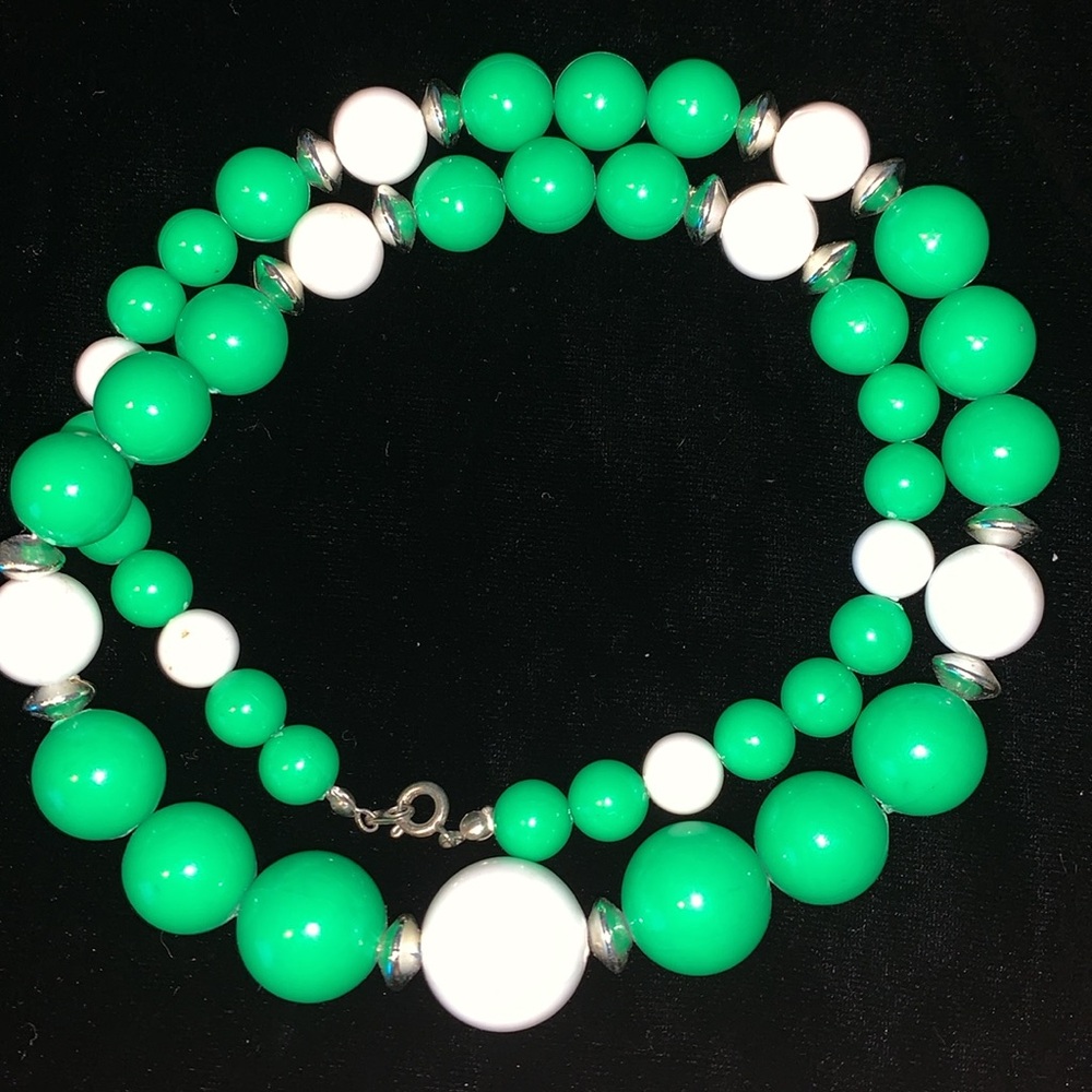 Vintage bubble gum ball necklace - Picture 9 of 9